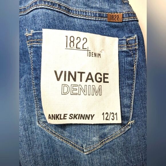 NWT 1822 Denim Vintage Denim Ankle Skinny Maternity Jeans Distressed Size 12/31 - Picture 3 of 10